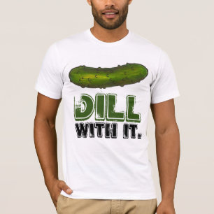 Dill (Deal) met het groene riem plukt het T-shirt 
