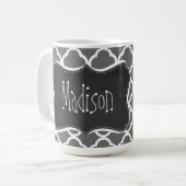 Dim Grey Quatrefoil; Chalkboardblik Koffiemok (Voorkant links)