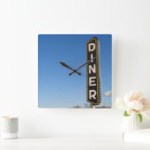 Diner Vierkante Klok (Huis)