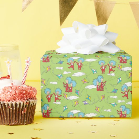 Ding Een Ding Twee Vliegende Vlieger Dingen Patroo Cadeaupapier (Verjaardagsfeest)