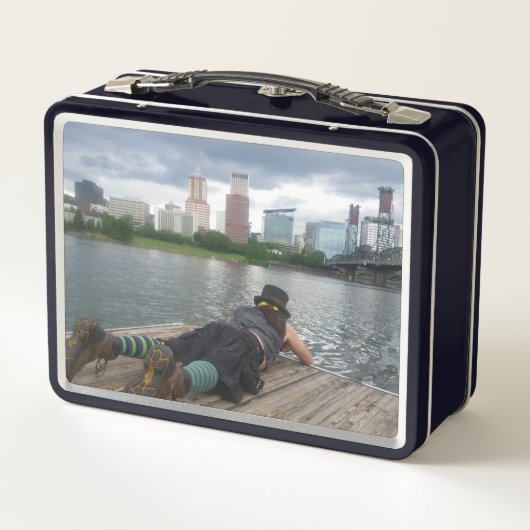 Dingo Dizmal, een stad in Portland (Achterkant)