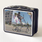 Dingo Dizmal, een stad in Portland (Voorkant)