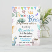 Dino 3e verjaardag drie T-Rex jongen uitnodiging (Staand voorkant)