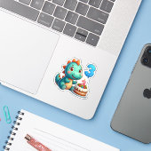 Dino 3e verjaardag sticker (Laptop met iPhone)
