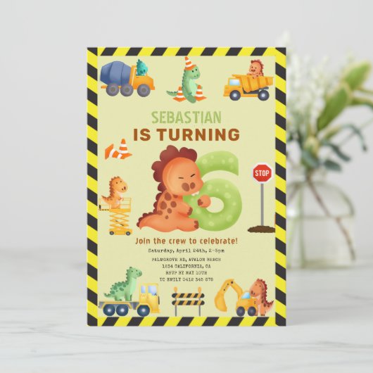 Dino Crew 6e Verjaardag Bouw Dinosaurus Kaart (Staand voorkant)