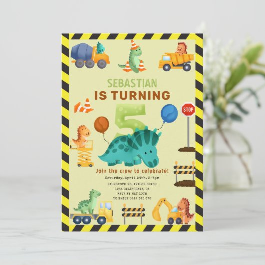 Dino Crew Constructie 5e Verjaardag Dinosaurus Kaart (Staand voorkant)