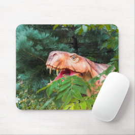 Dino in het bos.  muismat