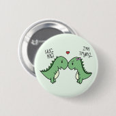 Dino Love Pins. Ronde Button 5,7 Cm (Voorkant /achterkant)