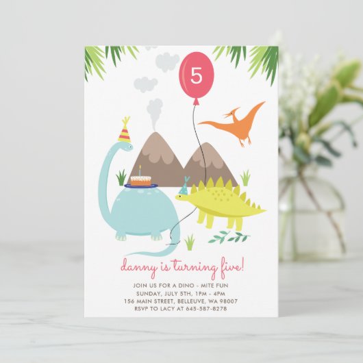 Dino Mite Fun Verjaardagsfeest uitnodiging (Staand voorkant)