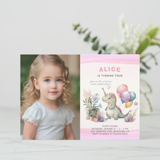 Dino Party Schattige Waterverf Meisje Roze Verjaar Kaart (Staand voorkant)