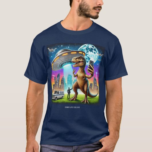 Dino UFO Selfie: Alien Encounter (Man Tshirt) #03 T-shirt (Voorkant)