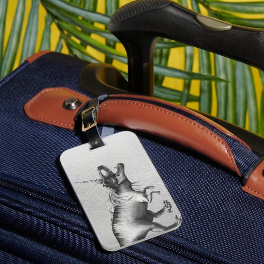 Dinocorn Chrome | Zilveren Eenhoorn Gehoornde Dino Bagagelabel (Voorkant Insitu 1)