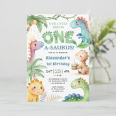 Dinosaur 1e Verjaardag Schattige Boy Dinos Uitnodi Kaart (Staand voorkant)