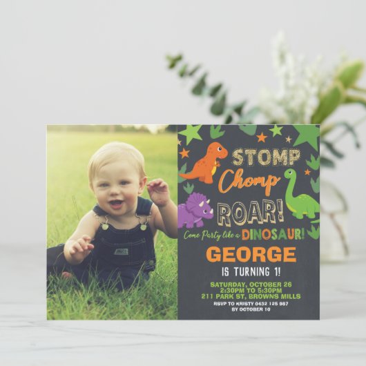 Dinosaur 1st Birthday Party Boy Stomp Chomp Roar Kaart (Staand voorkant)