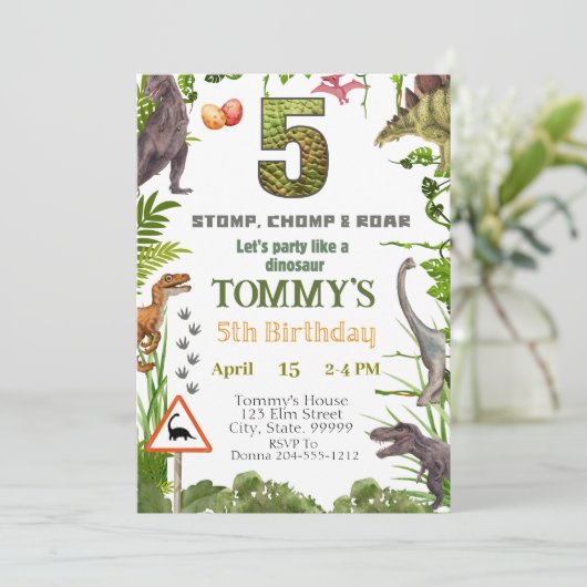 Dinosaur 5e verjaardagsfeest uitnodiging voor jong (Staand voorkant)