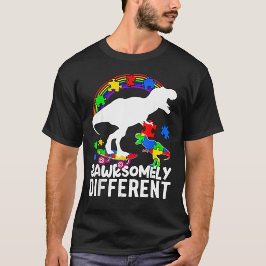 Dinosaur Autism Awareness Puzzle Rawrsomely Differ T-shirt (Voorkant)