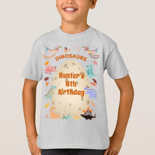 Dinosaur Birthday Party with Giant Dino Egg T-shirt (Voorkant)