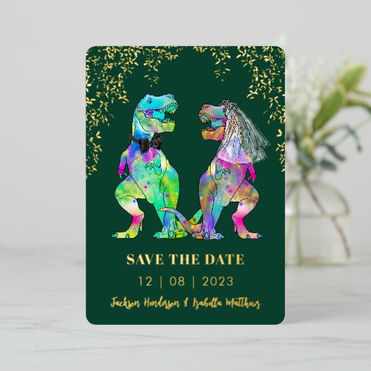 Dinosaur Bride and Groom Weddding Green Gold Folie Uitnodiging (Staand Voorkant)