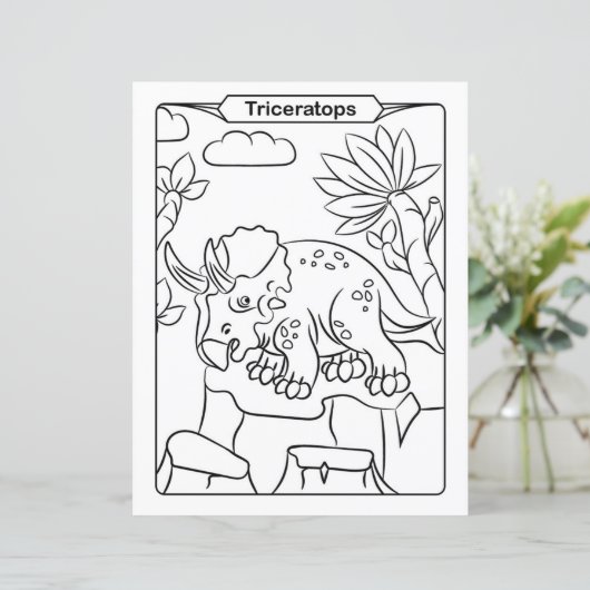 Dinosaur Coloring Page - Triceratops (Staand voorkant)