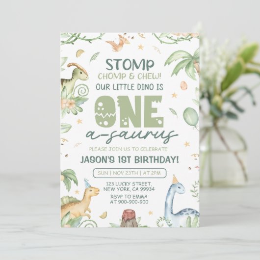 Dinosaur Eerste Verjaardag Uitnodiging EDITABLE On (Staand voorkant)