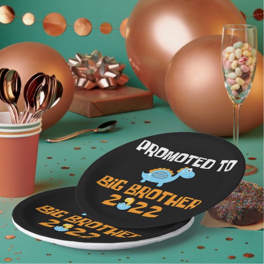 Dinosaur Egg Hatching promoot aan Big Brother Papieren Bordje (Multi)