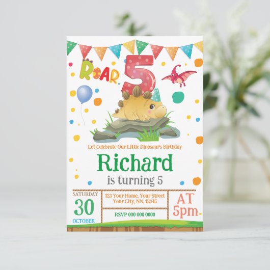 Dinosaur jongen 5th Birthday Uitnodiging (Staand voorkant)