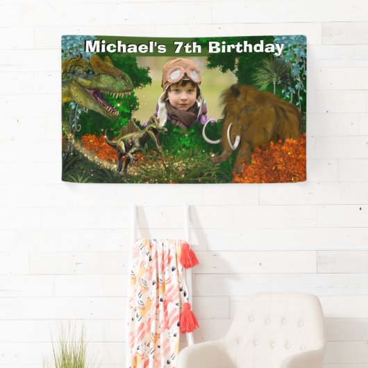 Dinosaur-oerwoud T-rex, foto van wollen mammot Spandoek (Insitu)