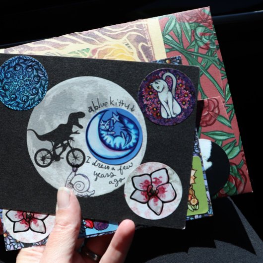 Dinosaur op een bike in Sky met maan Kaart