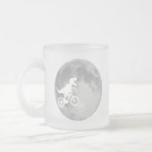 Dinosaur op een bike in Sky met maan Matglas Koffiemok (Links)