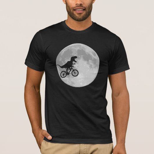 Dinosaur op een bike in Sky met maan T-shirt (Voorkant)