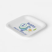 Dinosaur personaliseert 1e verjaardag van Little B Papieren Bordje (Gebogen)