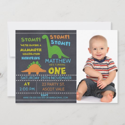 Dinosaur Photo Krijtbord 1e Verjaardag Uitnodiging (Voorkant)