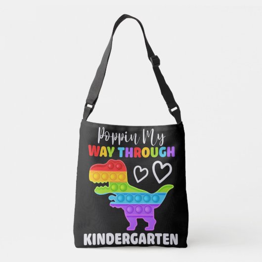 Dinosaur Poppin My Way Through Kindergarten Crossbody Tas (Achterkant)