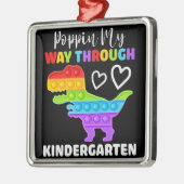 Dinosaur Poppin My Way Through Kindergarten Metalen Ornament (Links)
