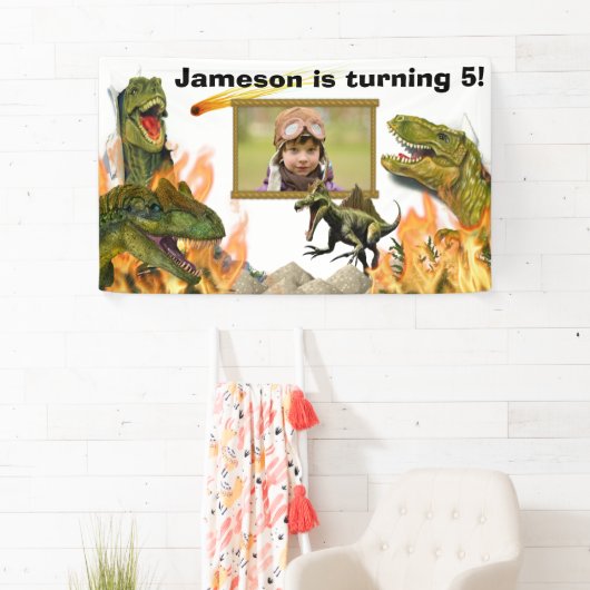 Dinosaur roar T-rex vlammenmeteorietfotoverjaardag Spandoek (Insitu)