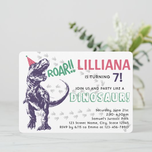 Dinosaur T-Rex in Party Pet Pink & Paarse Birthday Kaart (Staand voorkant)