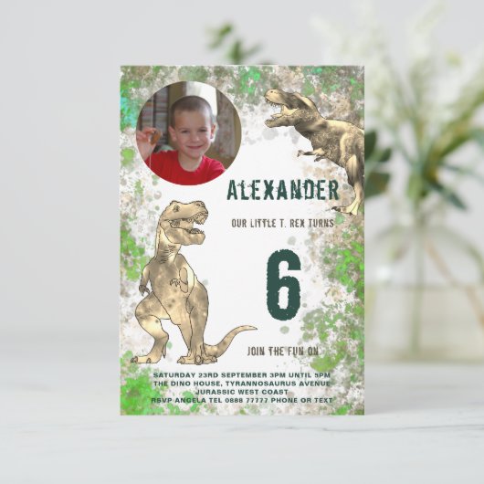 Dinosaur T Rex Oerwoud Birthday Party Foto Kaart (Staand voorkant)