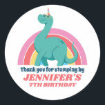 Dinosaur Unicorn en Rainbow Kids Birthday Party Ronde Sticker<br><div class="desc">Kute party gunsten voor kinderen,  jongens of meisjes die van dinosaurussen houden en t-rex. Ideaal voor kinderen op verjaardagsfeestje,  feestvieren en dankjewel op het label. U kunt de tekst voor baby shower of andere gelegenheid en partij ook aanpassen.</div>