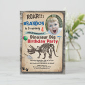 Dinosaur verjaardagsfoto-uitnodiging realistisch kaart (Staand voorkant)