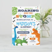 Dinosaur verjaardagsuitnodiging roar stomp op meer kaart (Staand voorkant)