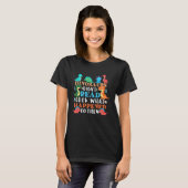 Dinosauriërs lezen niet wat er met hen gebeurde. t-shirt (Voorkant volledig)