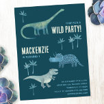 Dinosaurus Jongens Kids Verjaardagsfeestuitnodigin Briefkaart<br><div class="desc">Tijd voor een wild verjaardagsfeestje! Een leuke bos schattige dinosaurussen op een donker blauwgroen groene achtergrond,  klaar om aan te passen met de naam,  leeftijd en feestdetails van uw kind. Geweldig voor elke leeftijd jongen of meisje. Originele kunst van Nic Squirrell.</div>
