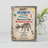 Dinosaurus opgraving verjaardagsuitnodiging rustie kaart (Staand voorkant)