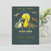 Dinosaurus thema jongen 7e verjaardag kaart (Staand voorkant)