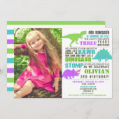 Dinosaurus verjaardagsmeisje paarse groene blauwgr kaart (Voorkant / Achterkant)