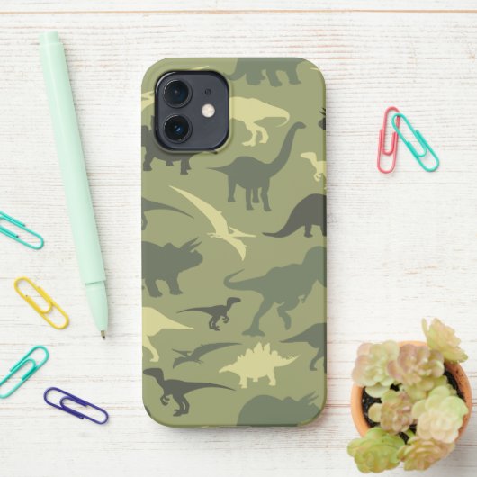 Dinosauruspatroon, dinosaurussilhouet, groene dino iPhone hoesje (Op bureau)