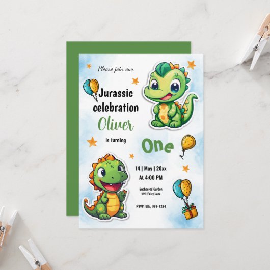 Dinosaurussen Cartoon Boy Eerste Verjaardag Party Kaart (Voorkant / Achterkant in situ)