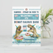 Dinosaurussen Donut Pool Party uitnodiging (Staand voorkant)