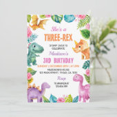 Dinosaurussen Meisje Drie-Rex Verjaardag Uitnodigi Kaart (Staand voorkant)