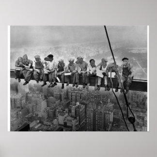 Dinosaurussen op een Skyscraper Poster